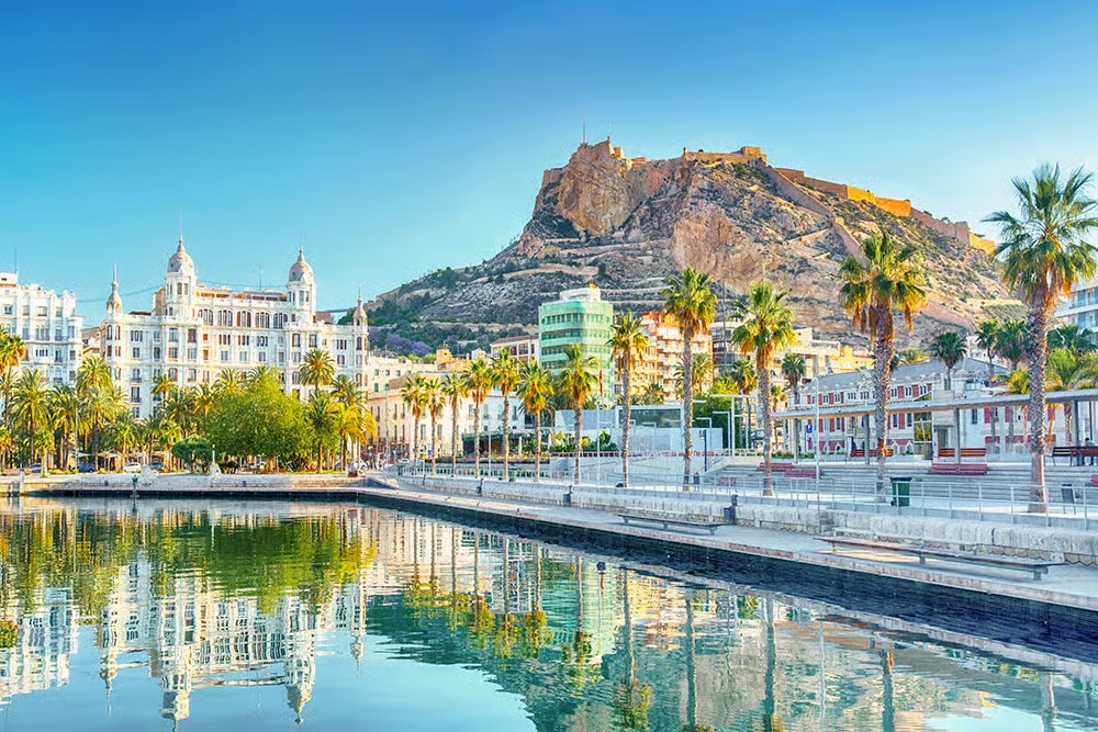 Rodar en Alicante: puerto y Castillo de Santa Bárbara
