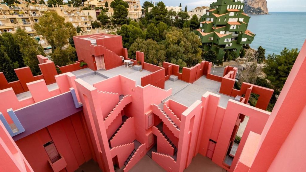 Localización de rodaje en Calpe: La Muralla Roja