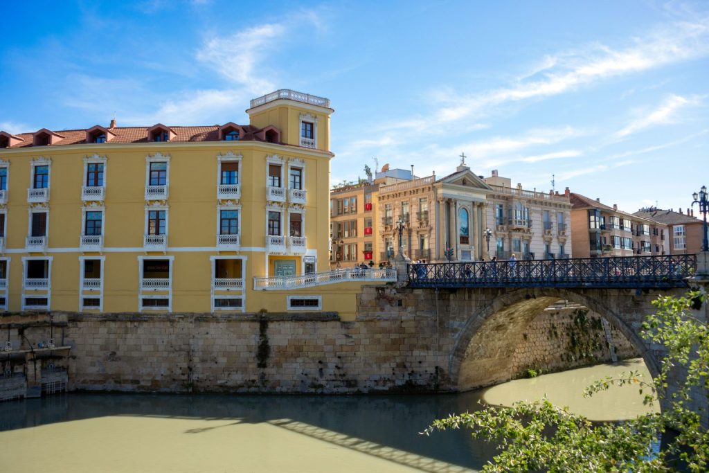 Rodar en Murcia: río Segura y Puente Viejo
